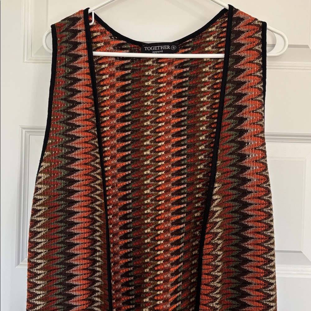 Multicolored knit long duster vest with two pockets Approximate length 49in S